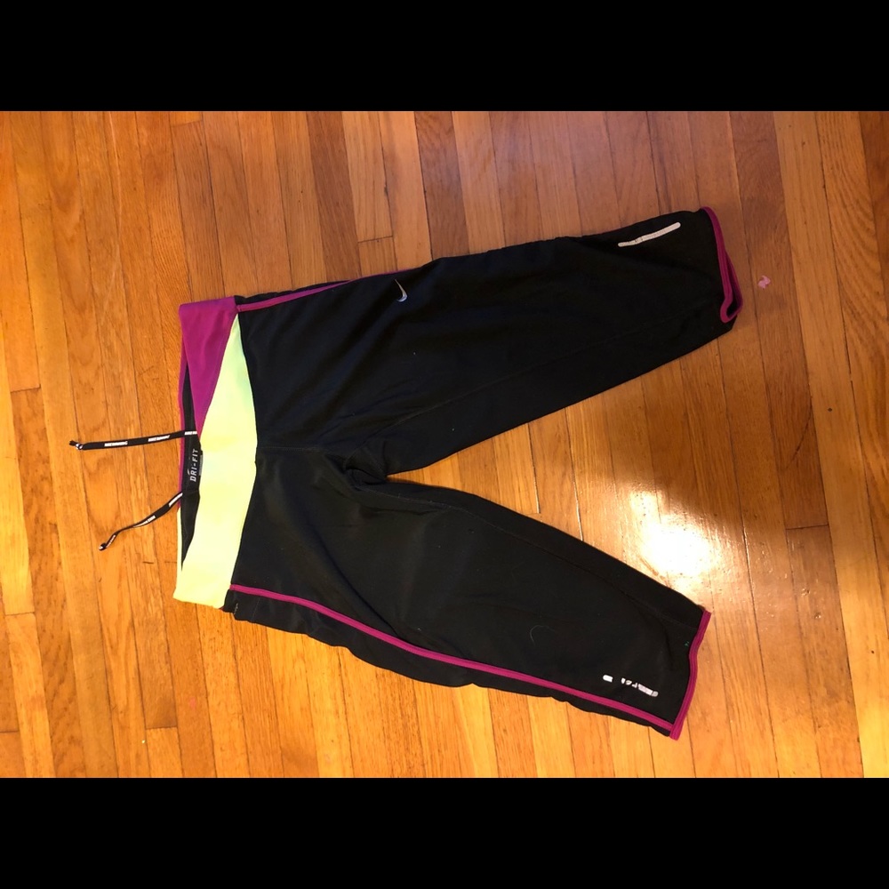 Nike crops